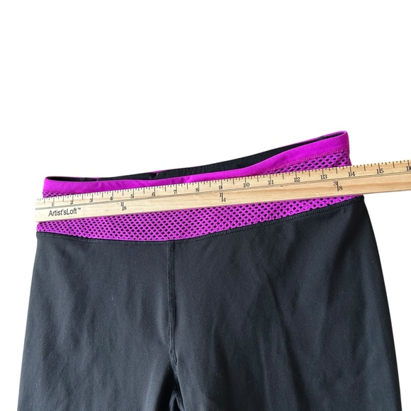 Victoria's Secret VSX Knockout Crop Leggings 2 Pairs Sz Small Gray Black Pink - Picture 12 of 16